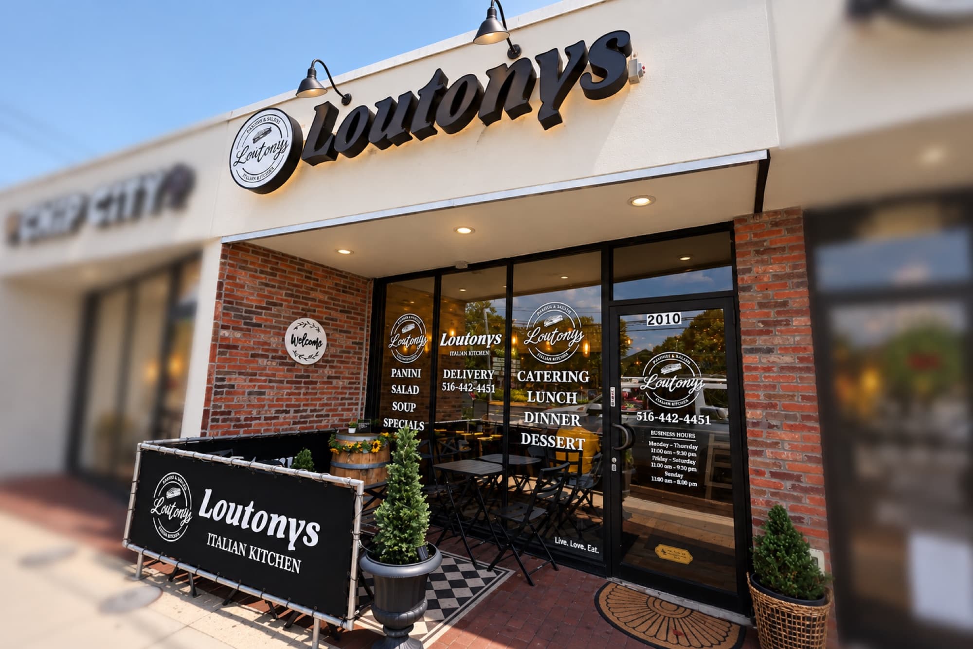 LouTony's Italian Kitchen storefront in Merrick, NY